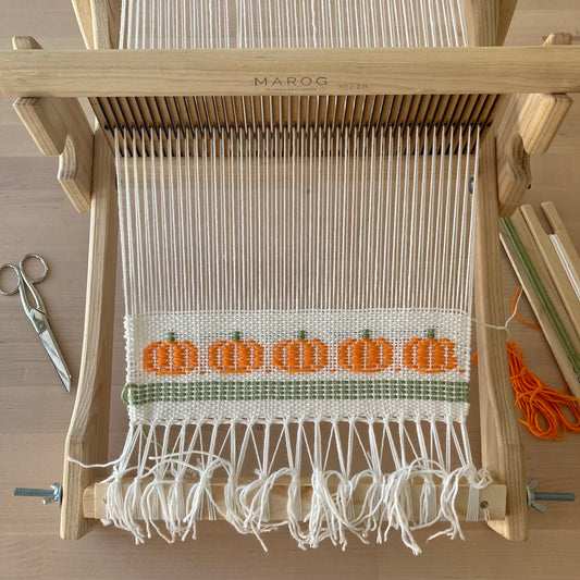 Tejeween: Calabazas tejidas en telar de mesa