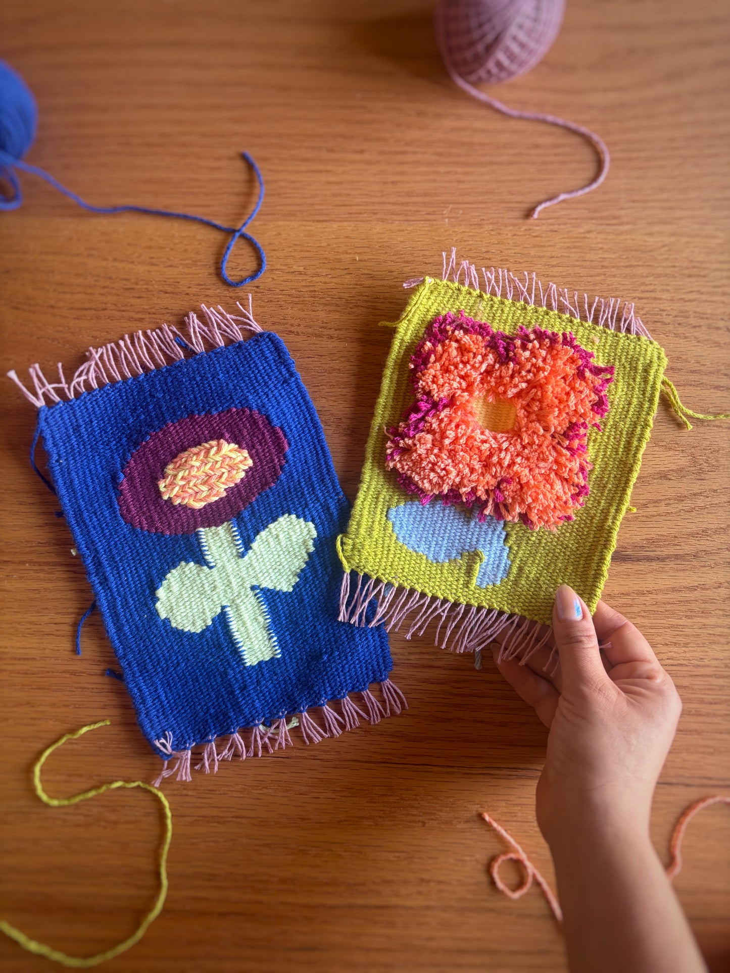 Flores en Telar